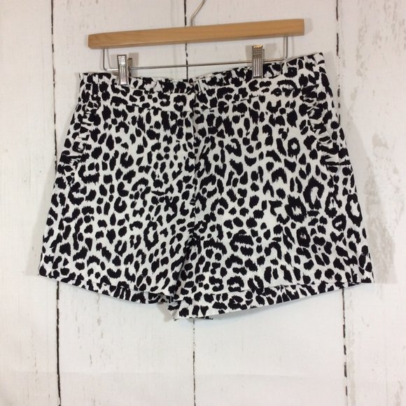 2/$30 J. Crew Black White Animal Print Linen Blend Ruffle Shorts - Picture 4 of 11